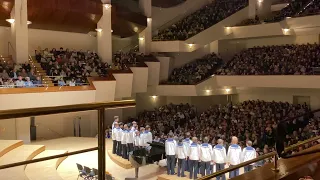 Vienna Boys Choir / Niños cantores de Viena - Tritsch Tratsch polka - Johann Strauss