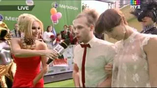 T9 на красной дорожке "Премии Муз-ТВ 2012"