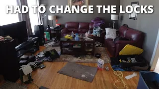 House Abandoned By Owners | Everything Left Behind!