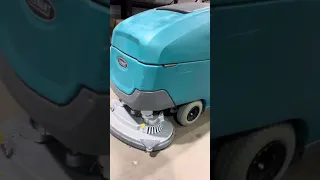 Tennant T600 Walk Behind Floor Scrubber