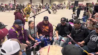 Tatanka Kuwa Jamming a Kenny Merick classic! Mens traditional.