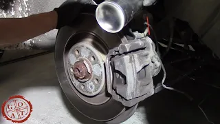 AUDI Q7 Quattro 4M 4L rear brake pads replacement（用道通MS909更换奥迪Q7后刹车片）