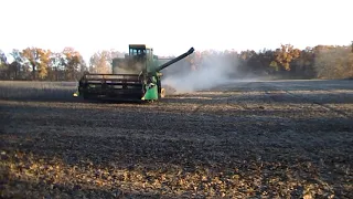 JD 4400 Cutting Beans & Loading Semi with Soybeans Day 5 Nov 7th 2020