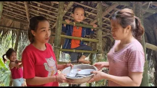 Thanks to the help of good people , mother and Son have a more stable life. | Ma Thi Nga