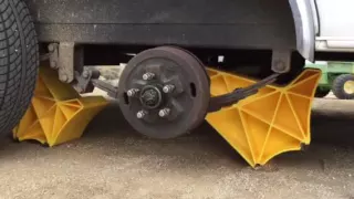 Quick flat jack, TrailerLegs.com