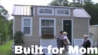 He Built This Tiny House For His Mom