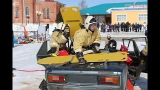 Лаишево. Республиканские соревнования пожарных по проведению аварийно-спасательных работ при ДТП.