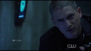 The Flash 3x22 Barry  Captain Cold Vs King Shark