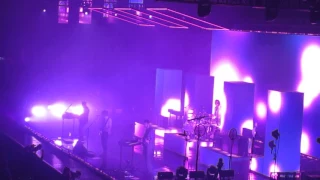 Girls - The 1975 - O2 Arena - 16/12/16