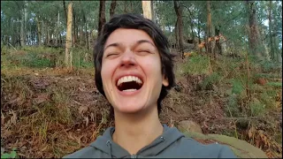 Morning bushwalk with laughter - 10min laughing free flow 😆🤣