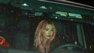 Megan Fox Gets Camera Shy Leaving Lavo Ristorante After Dinner with Friends no MGK in sight