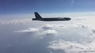 Военные сняли на видео перехват бомбардировщиков ВВС США над Черным морем