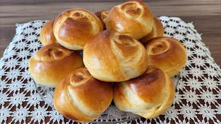 Delicious butter buns with condensed milk