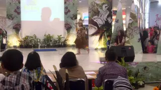 Najwa Putri Alifya (7th) Juara 1 Busana Adat Nusantara (Papua)  @Singkawang Grand Mall 06 05 2016