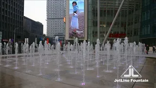 Dry deck fountain