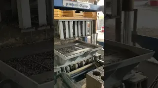 Производство керамзитоблоков на вибропрессе Рифей Удар