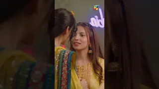 Baray Pyar Se Khareeda Gya Tohfa 🎁 #dananeer #khushhalkhan #shorts  #viral #muhabbatgumshudameri