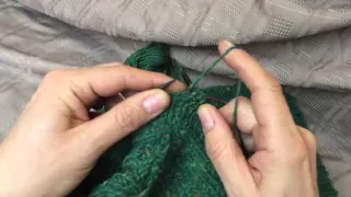 Knitting - Improving Speed when Ribbing ("Flicking")