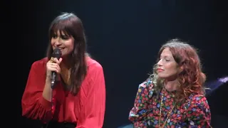 Clara Luciani & Aurélie Saada - "Déshabillez-moi" - 12/04/2019 - Paris, l'Olympia