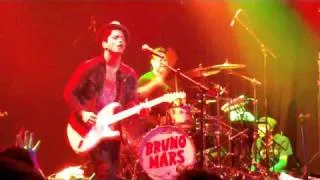 bruno mars  Liquor Store Blues Amsterdam 6/3//2011 live hd