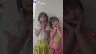 Hai bon nho chơi tik tok