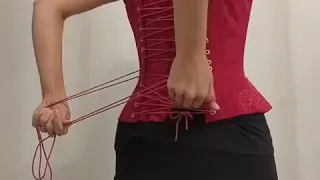 How to put on a corset yourself, without any help!