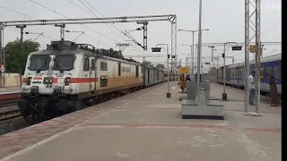 20806 AP exp overtaking 12758 SKZR SC exp & skiping Manchiryal at full speed || Indian railways