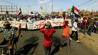 Sudan anti-coup protesters rally as army tightens grip • FRANCE 24 English