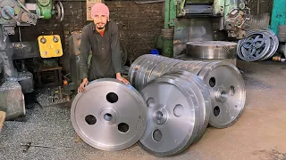 Process of manufacturing Tractor thresher power wheel | amazing metal Recycling process