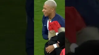 Kylian Mbappe Respect his Fan #football #amazingskills #footballer