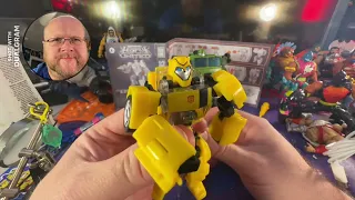 Transformers Legacy Evolution: Animated Universe Bumblebee