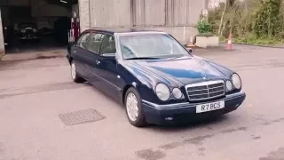 Mercedes E stretch limousine