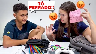 REAGINDO AO QUE SOBROU DO MATERIAL ESCOLAR NO FINAL DO ANO do meu NAMORADO