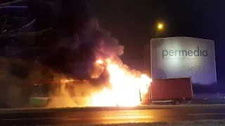 Pożar autobusu i dostawczaka, Lublin, ul. Pancerniaków 11.03.2024 2/5