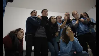 ARGENTINA CAMPEON - Mundial Qatar 2022 - Reacciones de Amigos en Turin