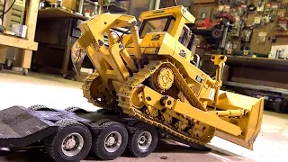 RC ADVENTURES - D10T DOZER gets a Sound Upgrade - RC4WD 1/14 scale DXR2