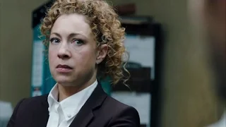 Alex Kingston on Shoot The Messenger 1x07