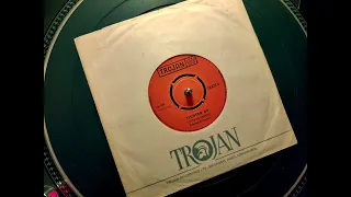 Untouchables - Tighten Up (Trojan UK)