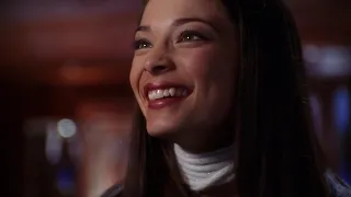 Smallville 5x12 - Lana goes to the mansion and sees Lex where he is drunk