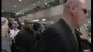 Michael Jackson arriving in Japan (Proffessional footage)