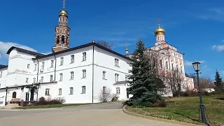 Рязань.      Иоанно-Богословский монастырь  на правом берегу Оки, в с.Пощупово Рыбновского района