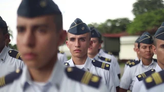 Especial Escuela Militar de Aviación / A Volar