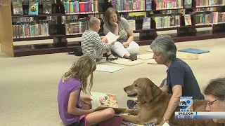 "Read to Me Dogs" at Public Library