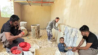 Nomadic Life Documentary: Skilled Master Plasters House