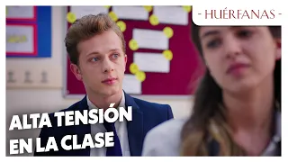 Alta tensión en la clase - Huérfanas Las Escenas