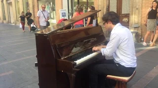 Debussy : Clair de Lune- Du piano dans la rue