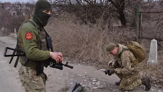 Широкине.  Ворог гатить з танків - морпіхи відповідають