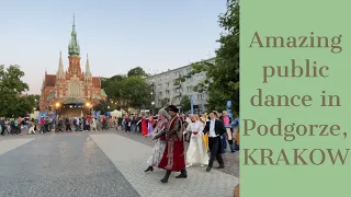 KRAKOW public join in a Polonez dance with the professionals in Podgorze, what an amazing spectacle!