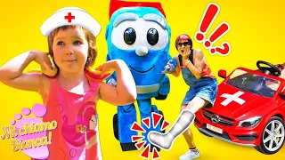 Bianca cura la mamma! Giochi del dottore per i bambini piccoli. Set di medicina giocattolo