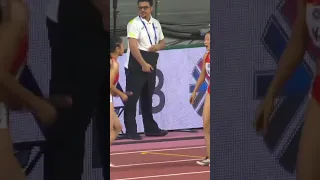 Worst baton pass EVER? 🤯